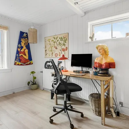 2 Bedroom Pet Friendly In *